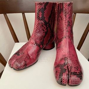 BRAND NEW AUTHENTIC Maison Margiela Tabi boots NWT